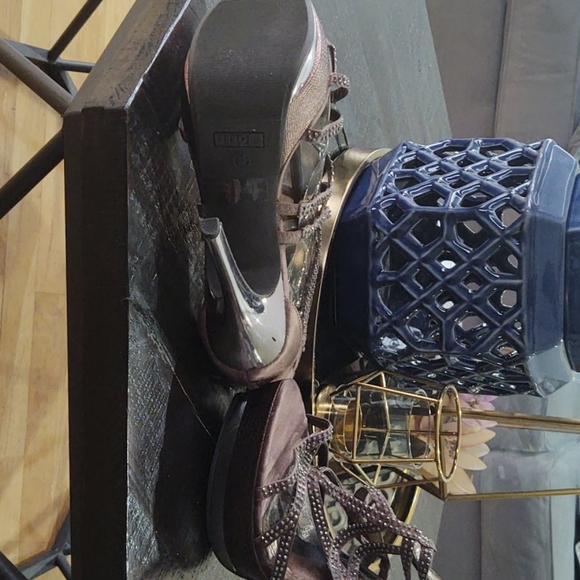 Sandels - Picture 2 of 4